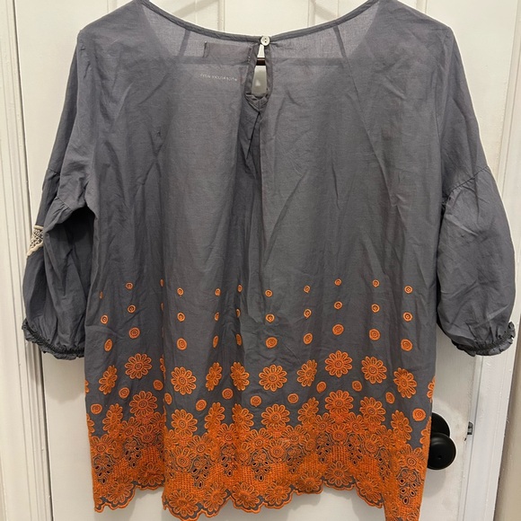 ODD MOLLY 100% COTTON GRAY BLOUSE WITH INTRICATE EMBROIDERY SIZE 2/MEDIUM - Picture 9 of 10
